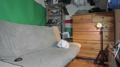 Snapshot of telepaticman chatting on October 9, 6:57 pm Virg Lszl online show from October 9, 6:57 pm