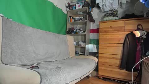 Snapshot of telepaticman chatting on October 6, 5:53 pm Virg Lszl online show from October 6, 5:53 pm
