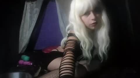 temptedbrat online show from May 16, 6:32 am
