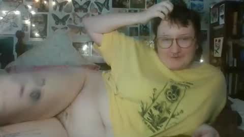 temptresschey444 online show from February 3, 5:28 pm