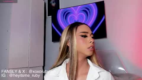 TemptressxRuby online show from September 29, 1:10 pm