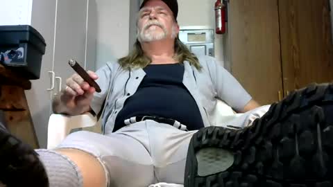 Tennredneck online show from August 7, 2:43 am