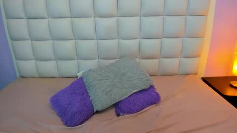 Teresa online show from December 1, 1:53 pm