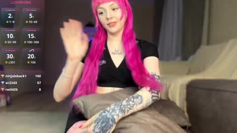 terezaluvly online show from April 30, 8:57 pm