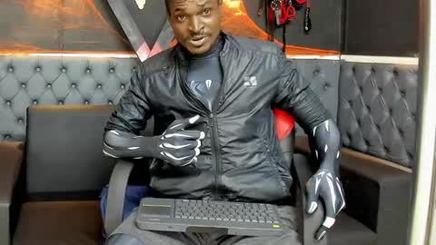 terranze_z online show from October 29, 6:48 am