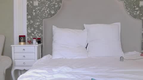 tessaquins online show from November 19, 7:23 pm