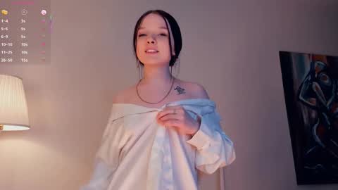 Cindy online show from March 19, 7:52 pm