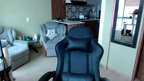 Snapshot of tevenwhiite chatting on September 10, 6:53 pm teven online show from September 10, 6:53 pm