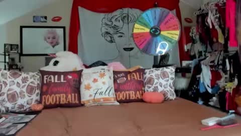 peachy online show from September 8, 6:29 pm