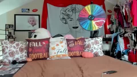 peachy online show from September 28, 7:12 pm