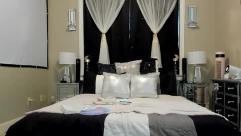 peachy online show from March 29, 7:37 pm