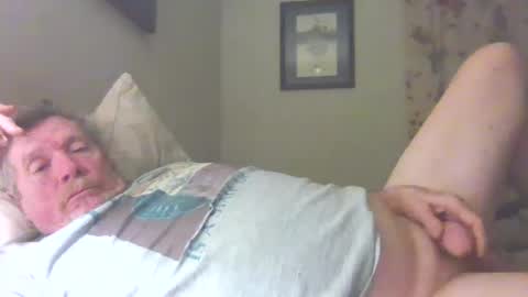 texasscooter1962 online show from December 29, 5:31 am