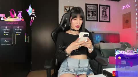 Snapshot of thaeltaylor chatting on February 16, 3:16 pm  Thael online show from February 16, 3:16 pm