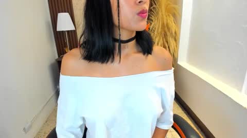 Sweet Thais  online show from September 18, 12:20 pm