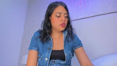 thalia888_ online show from April 19, 7:05 pm