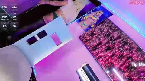 Thalia Girl online show from May 26, 1:55 am