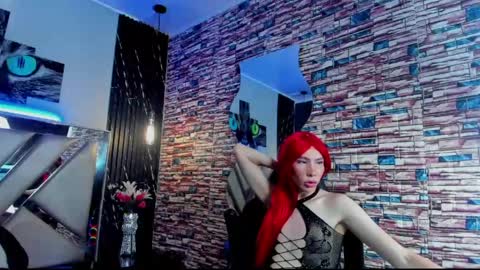 thamara_roberts online show from May 3, 9:10 pm
