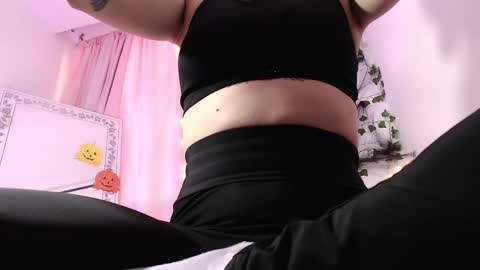 Snapshot of thamarajane1 chatting on October 21, 11:08 pm online show from October 21, 11:08 pm