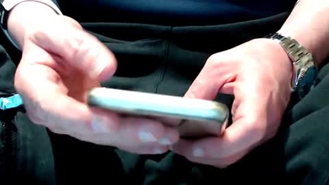 Snapshot of the1pocketrocket chatting on January 19, 7:58 pm the1pocketrocket online show from January 19, 7:58 pm