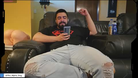 the_alpha_dog_xxx online show from February 14, 7:44 pm
