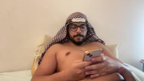 thearabboy98 online show from February 4, 7:29 am