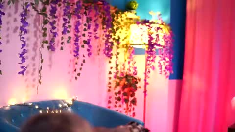 Ayana online show from February 25, 4:25 pm