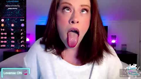 thecrystalcream online show from March 24, 7:09 pm