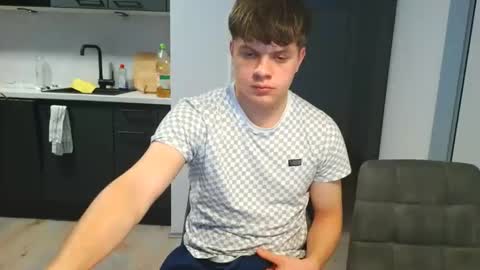 thecuteguy144949 online show from December 15, 11:17 am