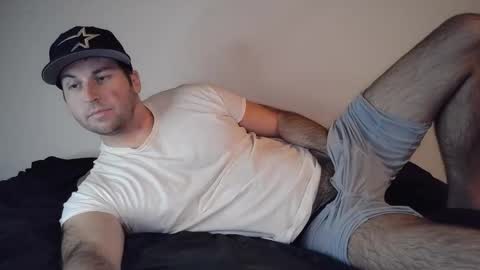 Theetwohander online show from December 3, 3:40 am