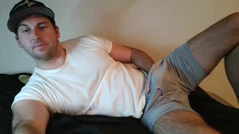 Theetwohander online show from May 5, 3:46 am