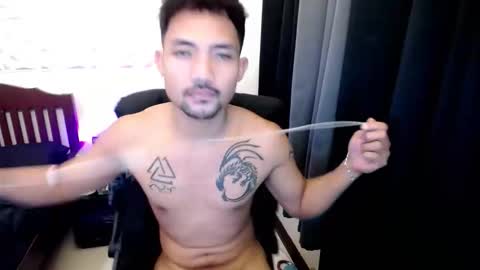 Snapshot of thefriskyasian chatting on October 10, 4:51 am Jaycee online show from October 10, 4:51 am