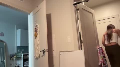 Snapshot of thegabzilla chatting on September 26, 8:50 pm thegabzilla online show from September 26, 8:50 pm