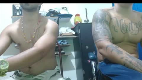 thehousedog online show from May 16, 3:58 am
