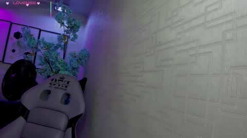 Theia  online show from January 7, 12:32 pm