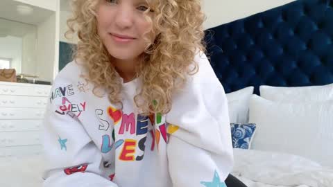 Lily Marie online show from January 16, 9:13 pm