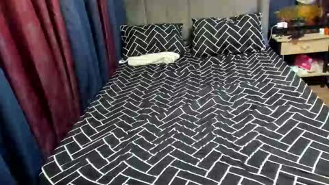 Saraya Meowk online show from December 15, 7:15 am