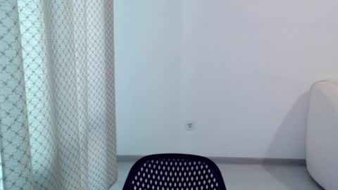 Ella online show from January 8, 7:47 am