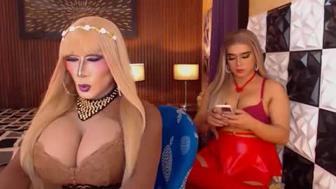 Paula online show from February 24, 9:40 pm