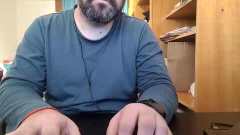 themoontiger online show from December 3, 9:04 pm