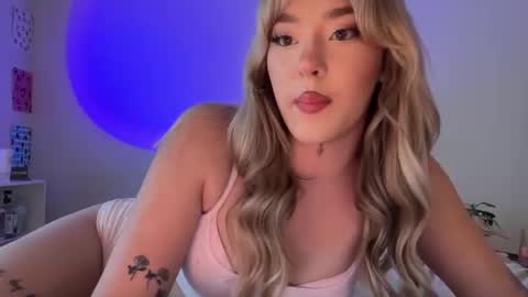 mykala online show from September 28, 11:25 pm