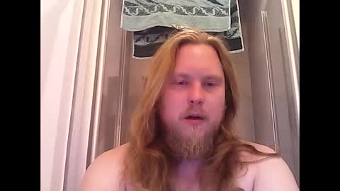 Snapshot of thenewdude1992 chatting on October 1, 10:41 pm thenewdude1992 online show from October 1, 10:41 pm