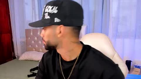 theo_sky1 online show from September 12, 8:00 pm