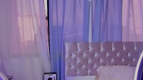 theo_sky1 online show from September 30, 9:25 pm