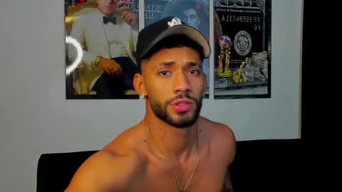 theo_sky1 online show from October 7, 10:06 pm