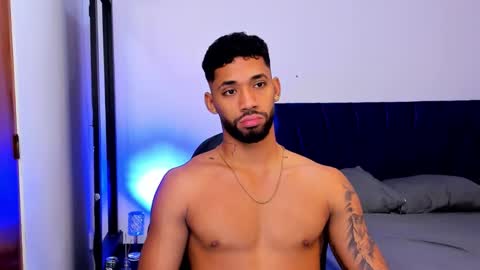 theo_sky1 online show from November 10, 3:59 pm