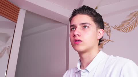  THEO- MATEO  online show from January 28, 1:49 pm