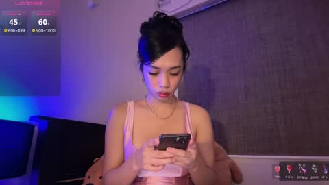 Amber DONT FORGET TO FOLLOW ME AND THUMBS UP online show from April 19, 8:33 pm