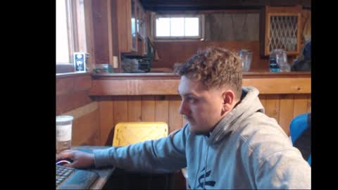 Snapshot of therealbigcheese0695 chatting on February 6, 9:28 pm therealbigcheese0695 online show from February 6, 9:28 pm