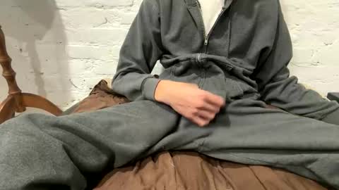 therealjoeybates online show from March 29, 2:35 am