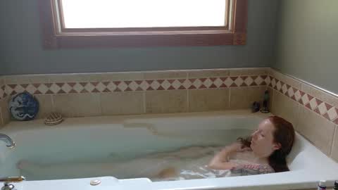 Snapshot of thesexualdragon chatting on October 17, 3:05 pm TheSexualDragon online show from October 17, 3:05 pm